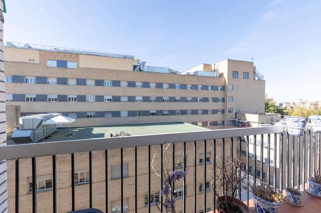 3 camera da letto Appartamento in vendita in Pajaritos - Plaza de Toros, Granada città - 296.000 € (Rif: 10177416)