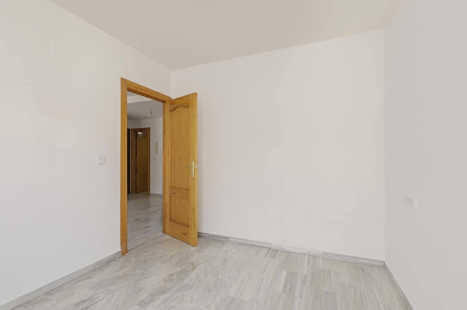 2 soverom Leilighet til salgs i Las Gabias med garasje - € 145 000 (Ref: 10177418)