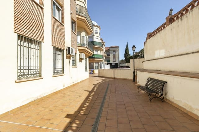 2 soverom Leilighet til salgs i Las Gabias med garasje - € 145 000 (Ref: 10177418)