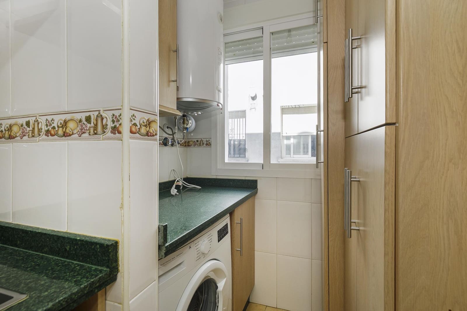 2 soverom Leilighet til salgs i Las Gabias med garasje - € 145 000 (Ref: 10177418)