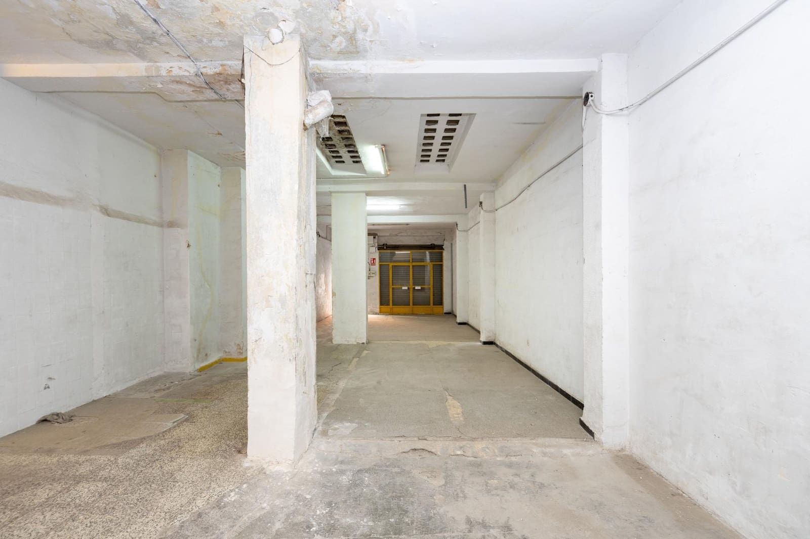 Local Comercial en Granada ciudad en venta - 190.000 € (Ref: 10177419)