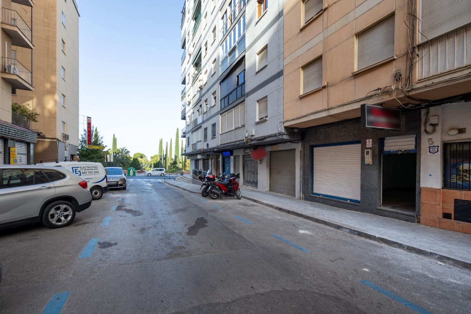 Local Comercial en Granada ciudad en venta - 190.000 € (Ref: 10177419)