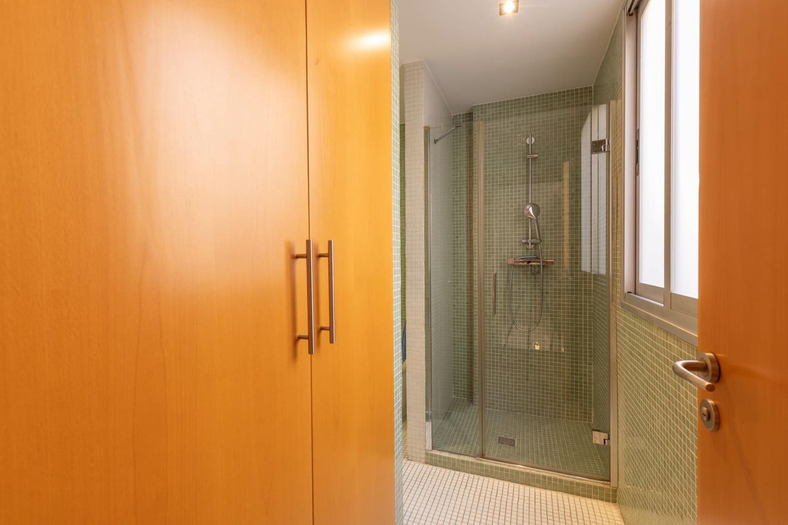 5 slaapkamer Rijtjeshuis te koop in Granada stad met garage - € 875.000 (Ref: 10177420)