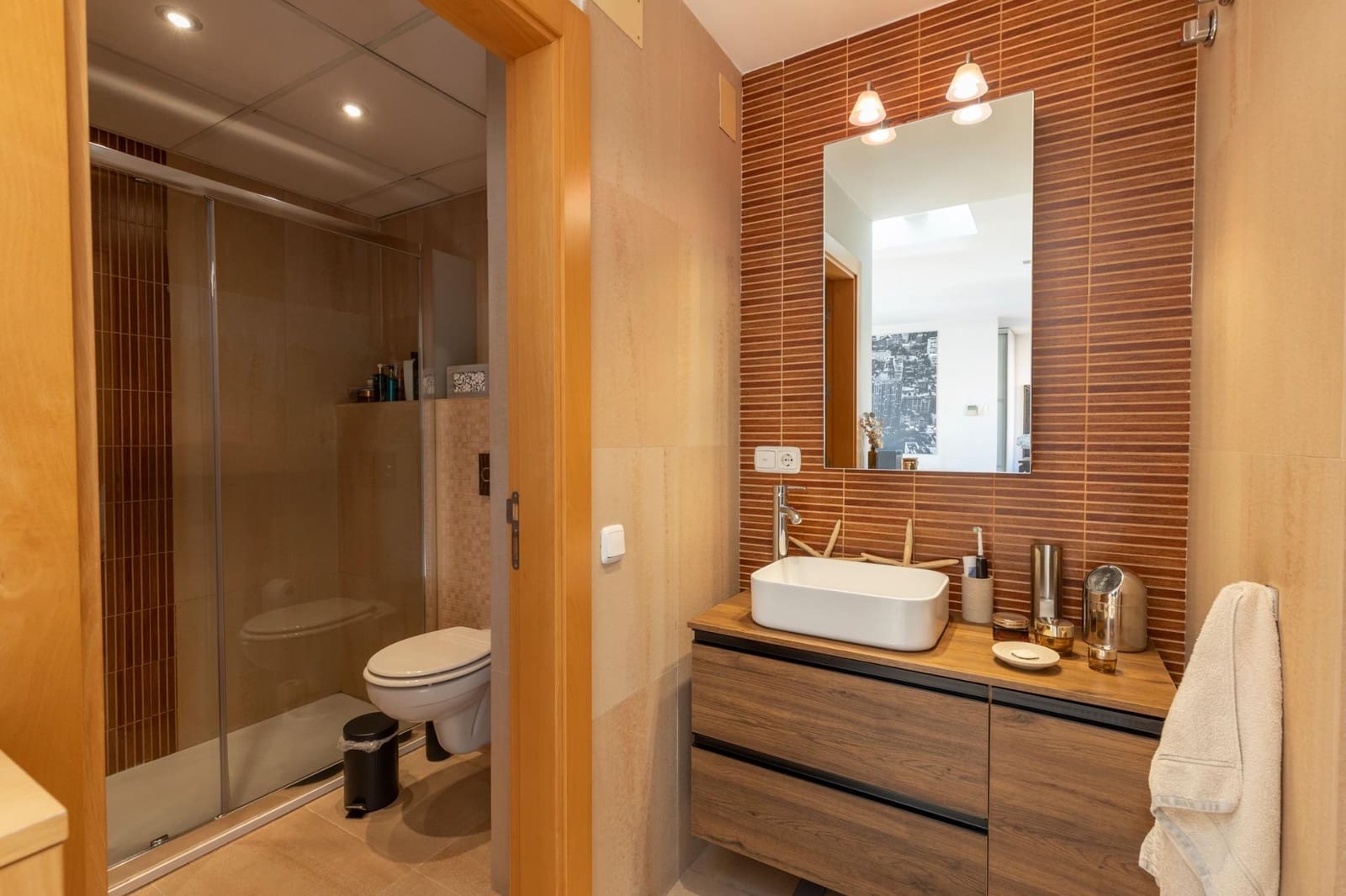 5 slaapkamer Rijtjeshuis te koop in Granada stad met garage - € 875.000 (Ref: 10177420)