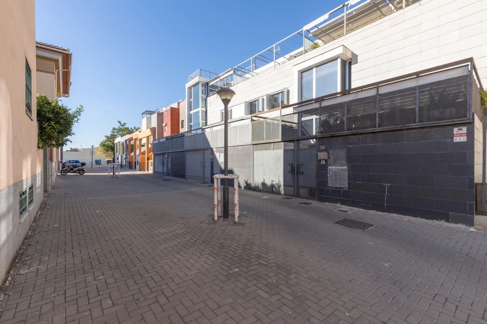 5 slaapkamer Rijtjeshuis te koop in Granada stad met garage - € 875.000 (Ref: 10177420)