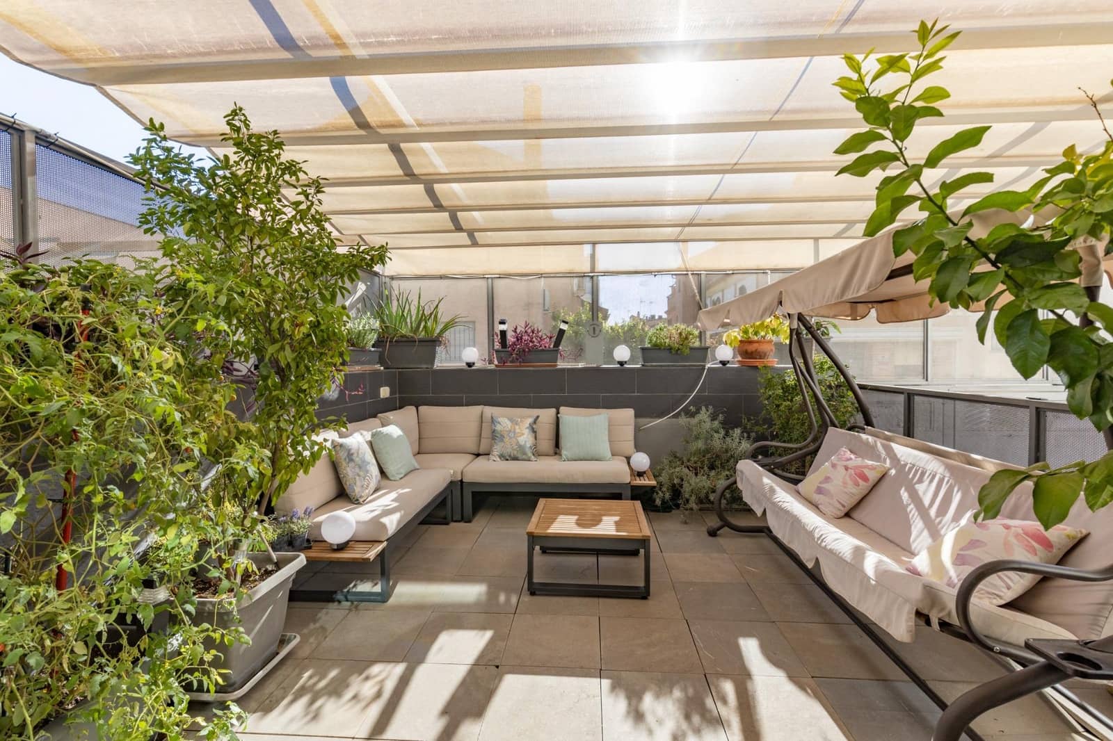 5 slaapkamer Rijtjeshuis te koop in Granada stad met garage - € 875.000 (Ref: 10177420)