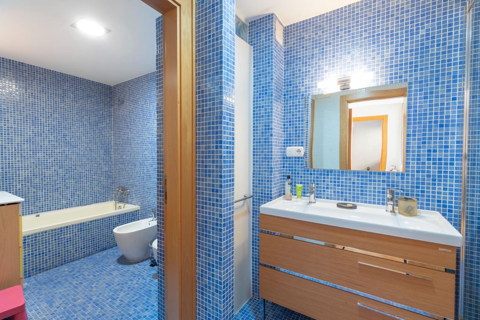 5 slaapkamer Rijtjeshuis te koop in Granada stad met garage - € 875.000 (Ref: 10177420)