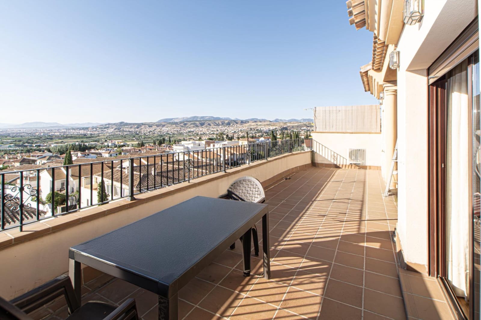 2 chambre Penthouse à vendre à La Zubia avec garage - 225 000 € (Ref: 10177422)