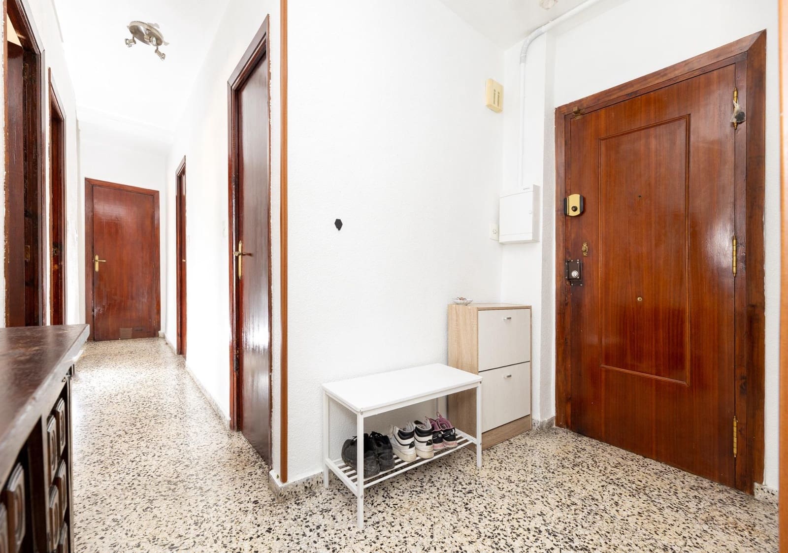 Piso de 4 habitaciones en Granada ciudad en venta - 250.000 € (Ref: 10180840)