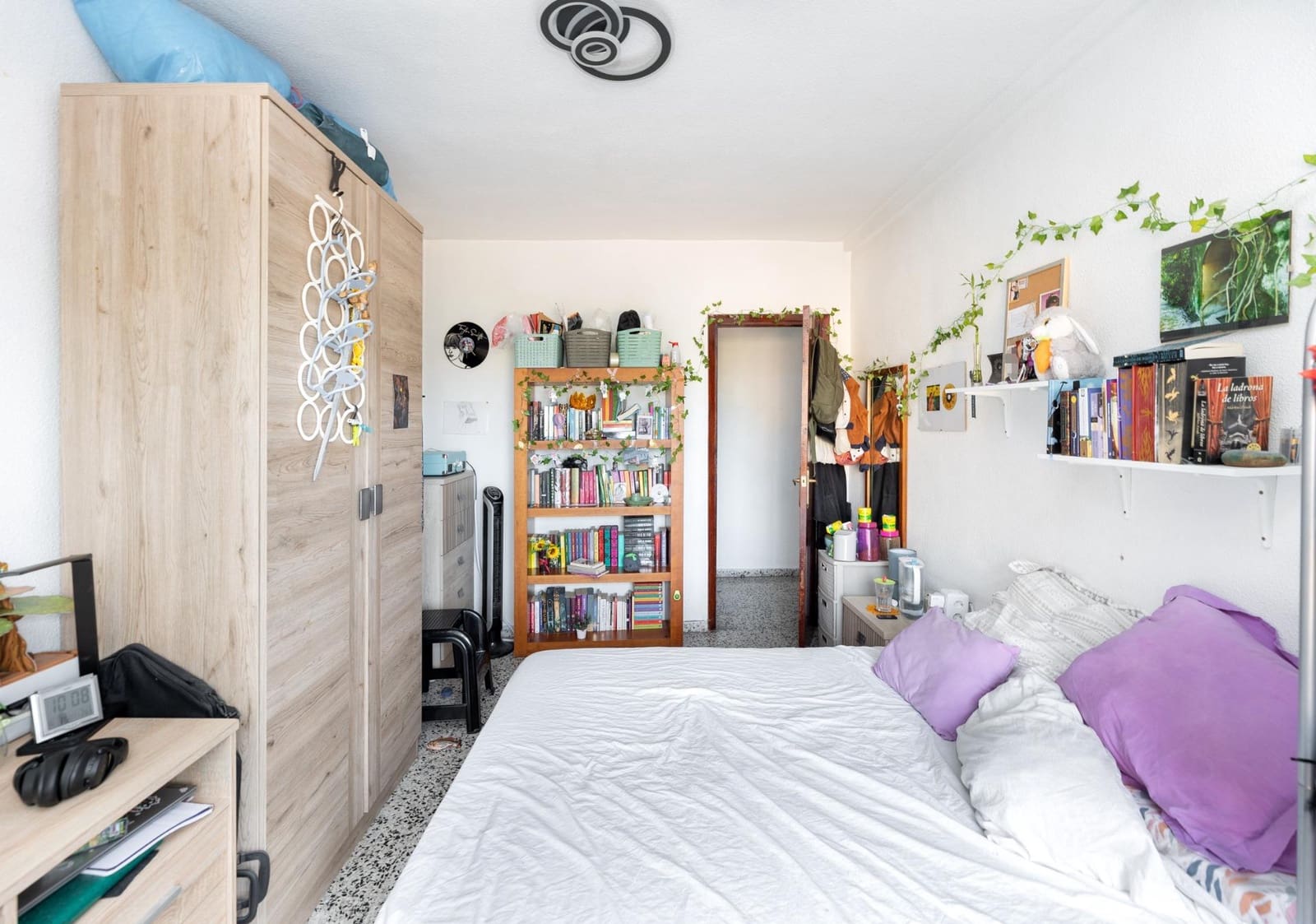 Piso de 4 habitaciones en Granada ciudad en venta - 250.000 € (Ref: 10180840)