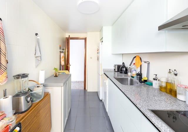 Piso de 4 habitaciones en Granada ciudad en venta - 250.000 € (Ref: 10180840)
