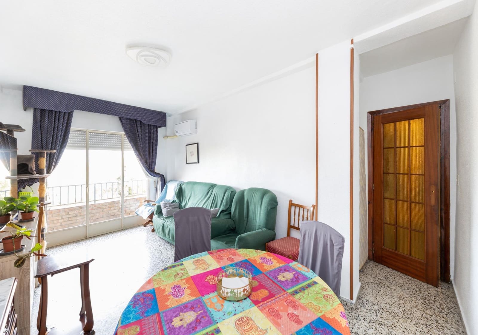Piso de 4 habitaciones en Granada ciudad en venta - 250.000 € (Ref: 10180840)
