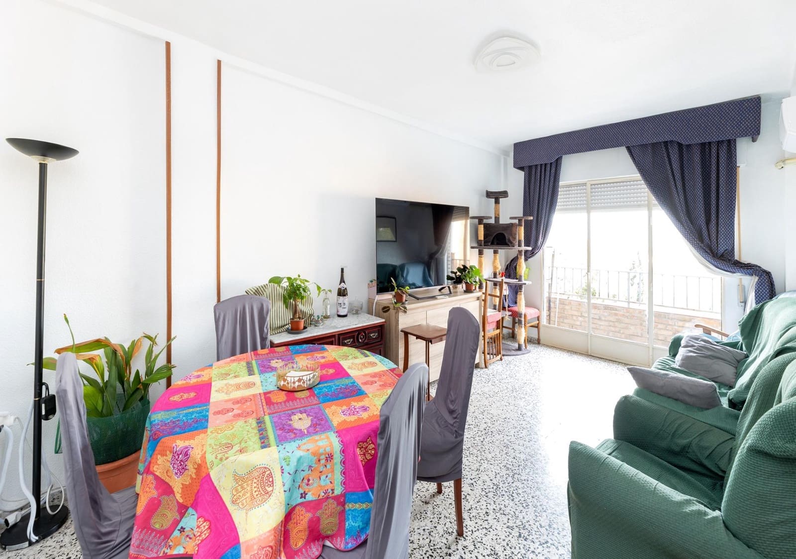 Piso de 4 habitaciones en Granada ciudad en venta - 250.000 € (Ref: 10180840)