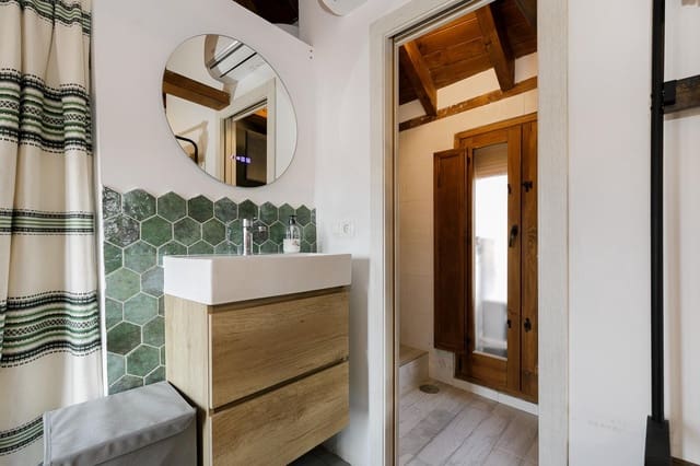 2 chambre Villa/Maison Semi-Mitoyenne à vendre à Grenade ville - 249 000 € (Ref: 10180841)