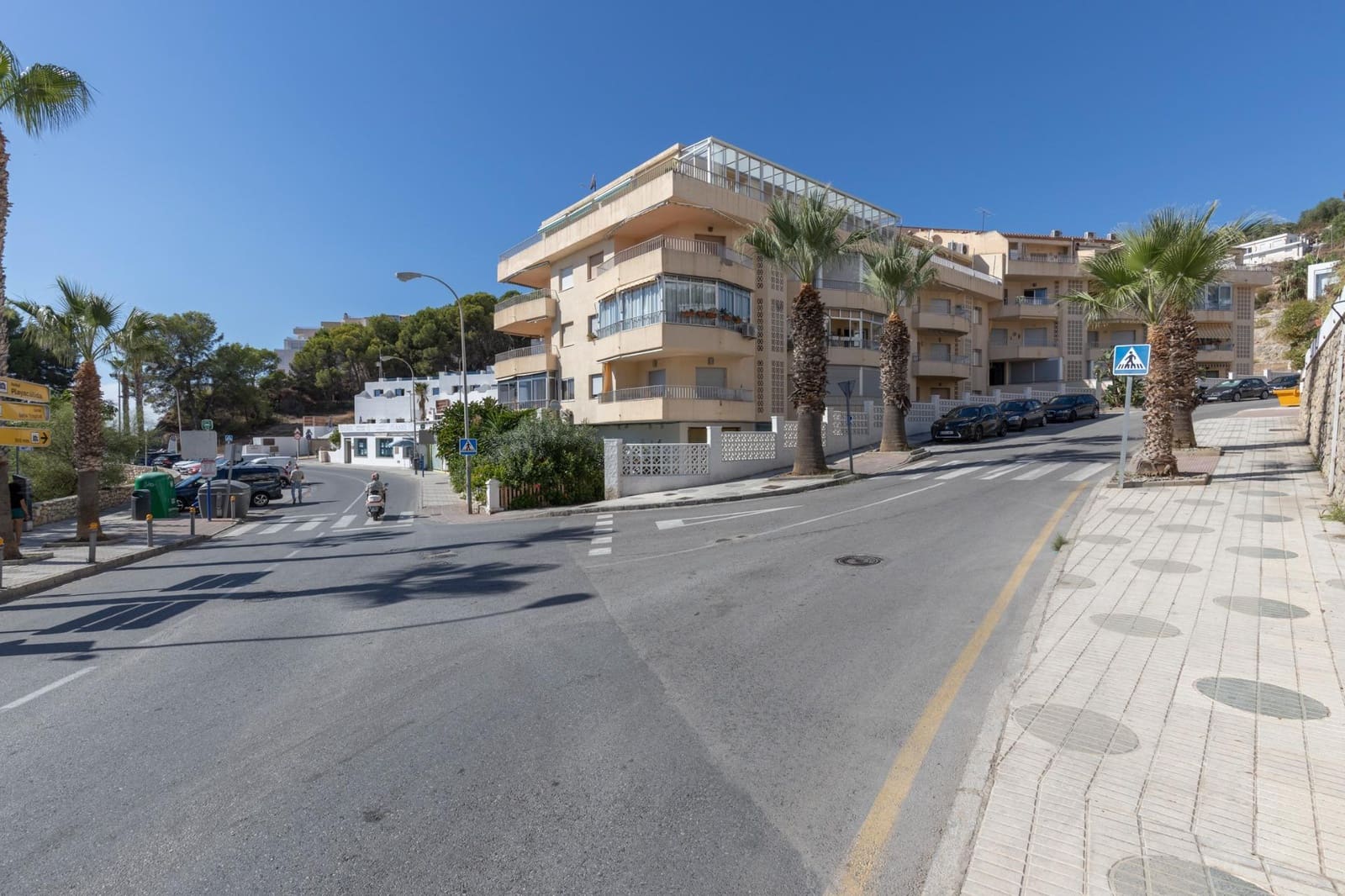2 soveværelse Lejlighed til salg i Almunecar med garage - € 349.000 (Ref: 10180842)