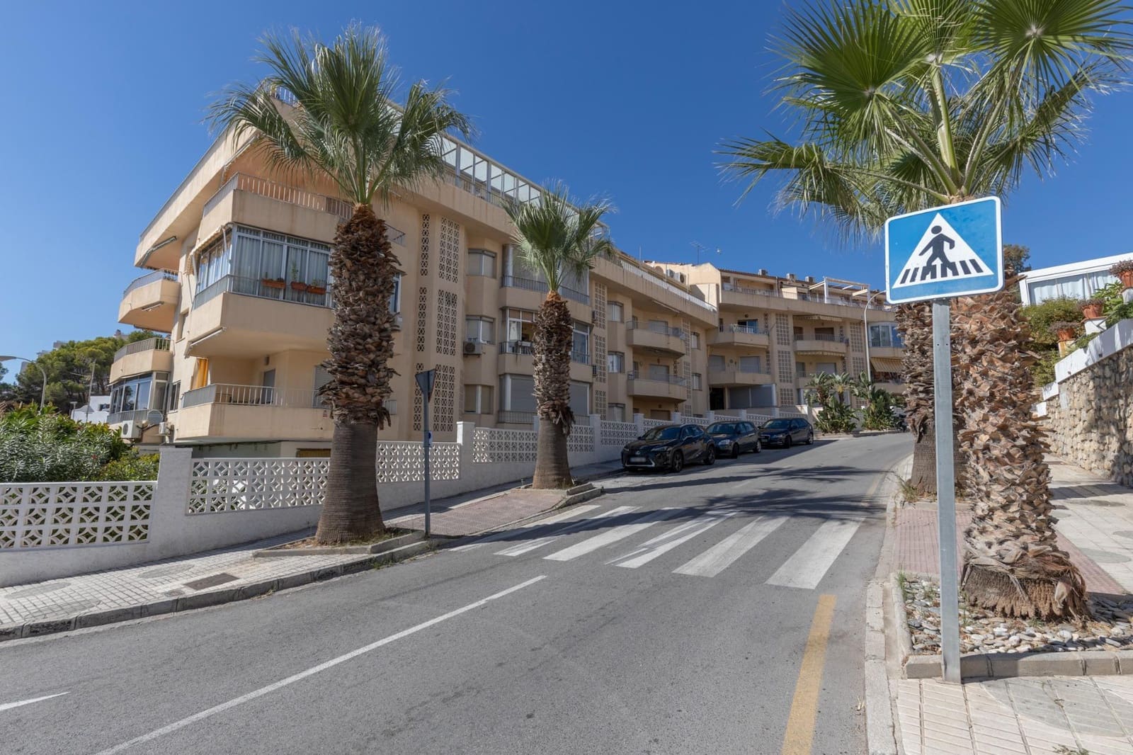 2 soveværelse Lejlighed til salg i Almunecar med garage - € 349.000 (Ref: 10180842)