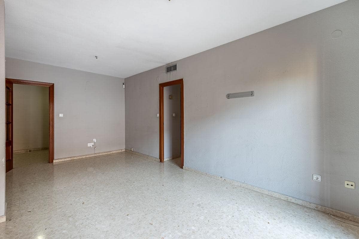 3 soverom Leilighet til salgs i Granada by - € 250 000 (Ref: 10180843)
