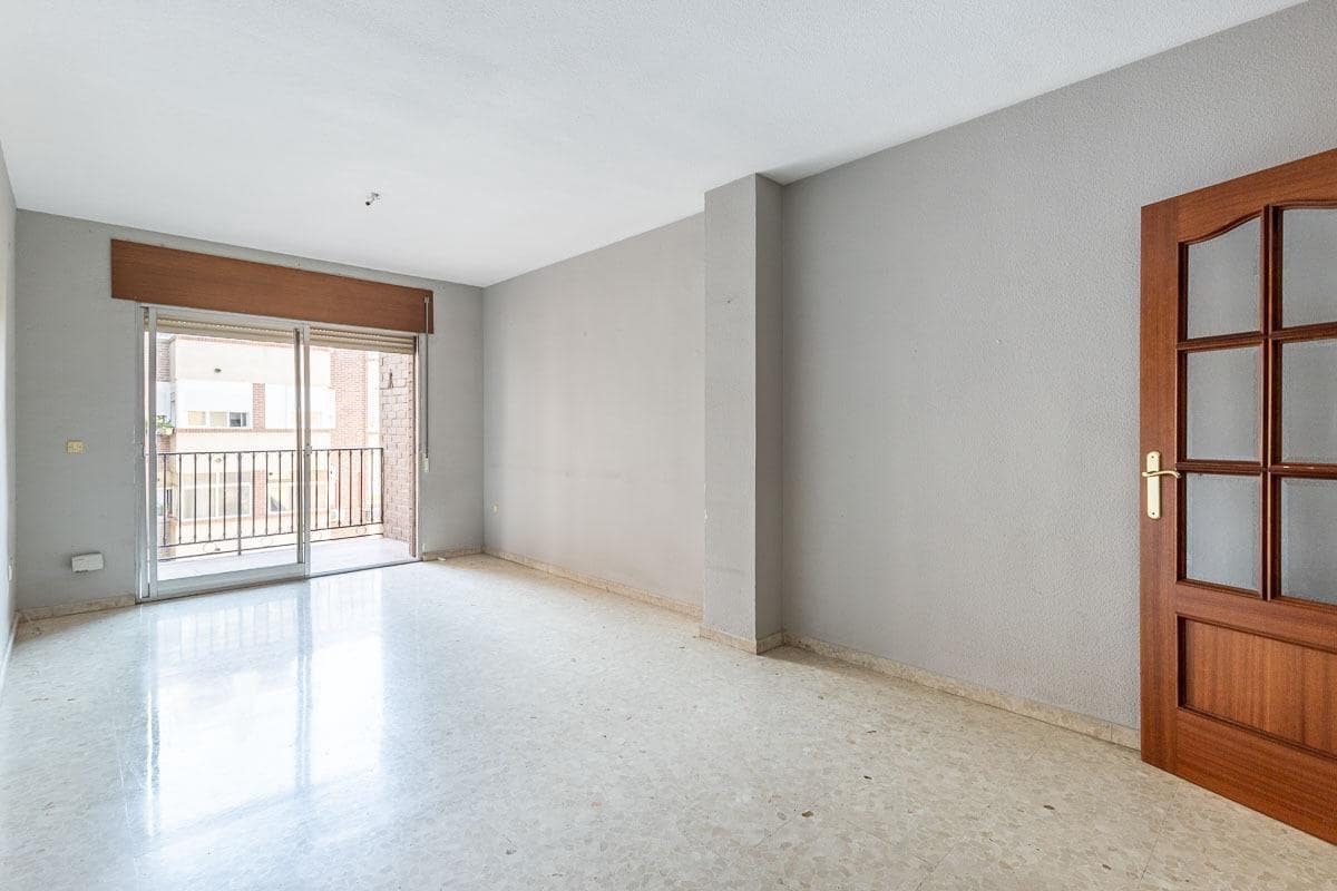 3 soverom Leilighet til salgs i Granada by - € 250 000 (Ref: 10180843)