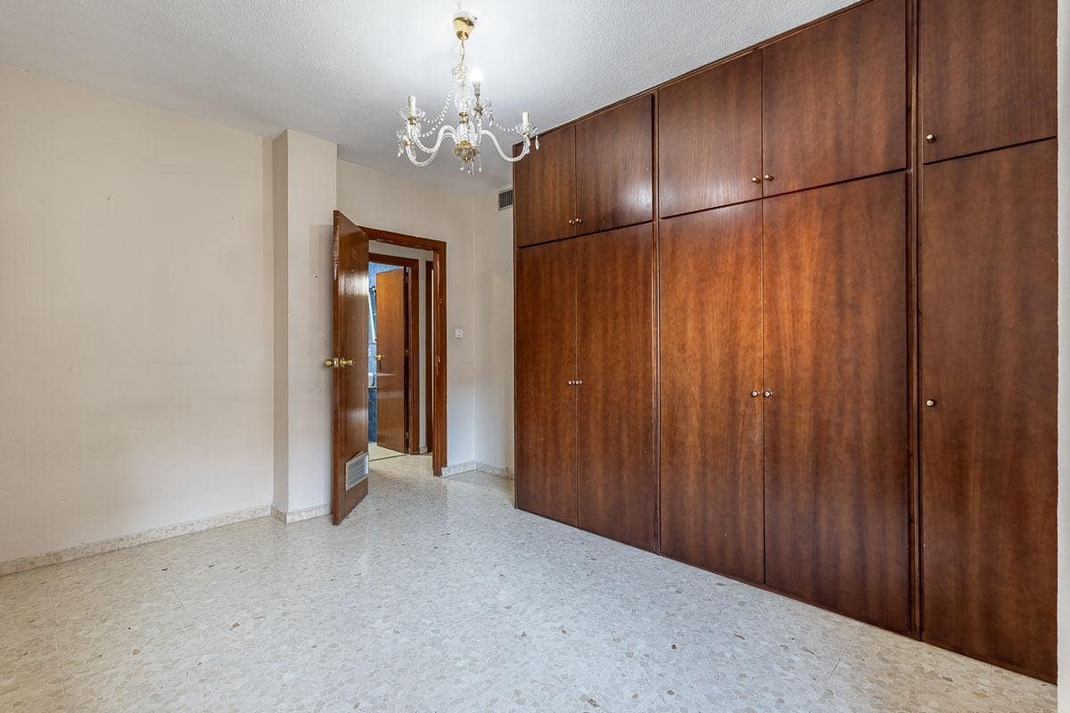 3 soverom Leilighet til salgs i Granada by - € 250 000 (Ref: 10180843)