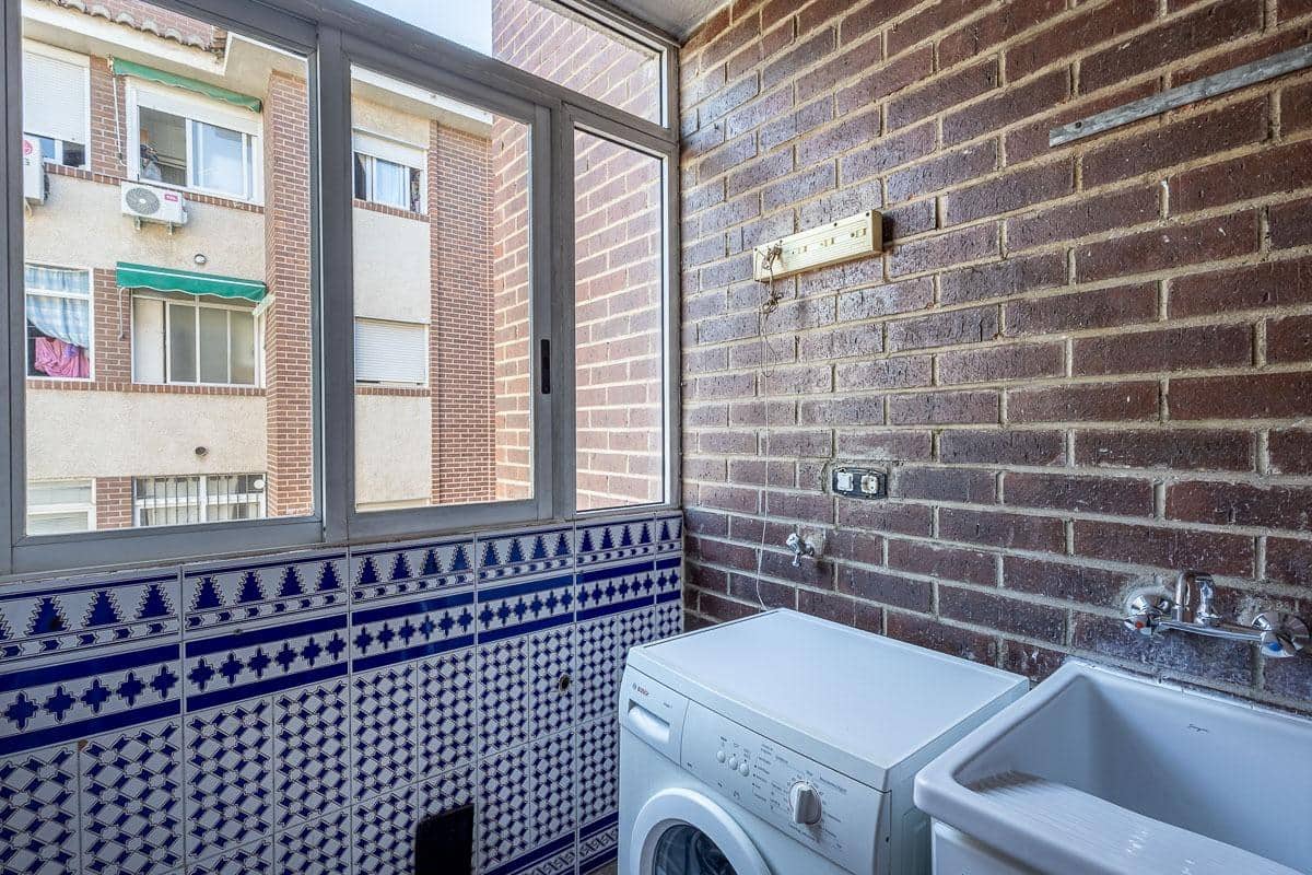 3 soverom Leilighet til salgs i Granada by - € 250 000 (Ref: 10180843)