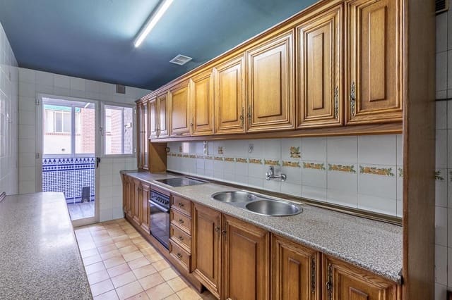 3 soverom Leilighet til salgs i Granada by - € 250 000 (Ref: 10180843)