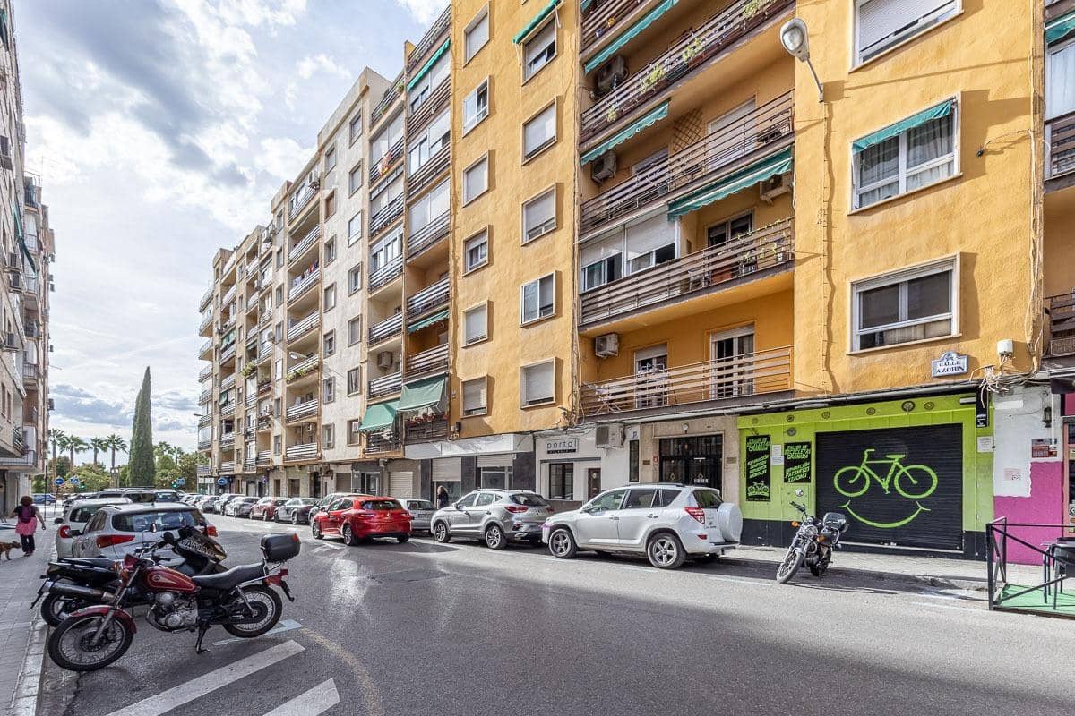 3 soverom Leilighet til salgs i Granada by - € 315 000 (Ref: 10183101)