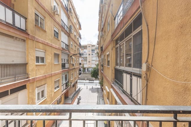 3 makuuhuone Asunto myytävänä paikassa Figares, Granada kaupunki - 239 900 € (Ref: 10183102)