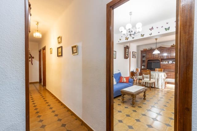 3 makuuhuone Asunto myytävänä paikassa Figares, Granada kaupunki - 239 900 € (Ref: 10183102)