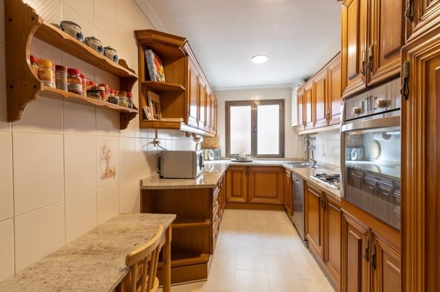 4 chambre Appartement à vendre à Centro, Grenade ville avec garage - 510 000 € (Ref: 10184870)