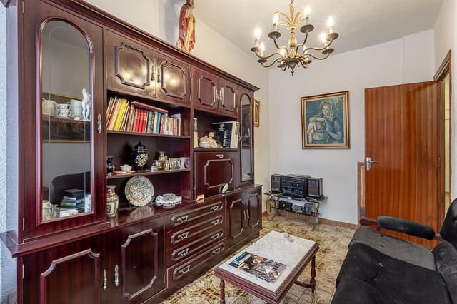 3 bedroom Flat for sale in Granada city - € 229,000 (Ref: 10184872)