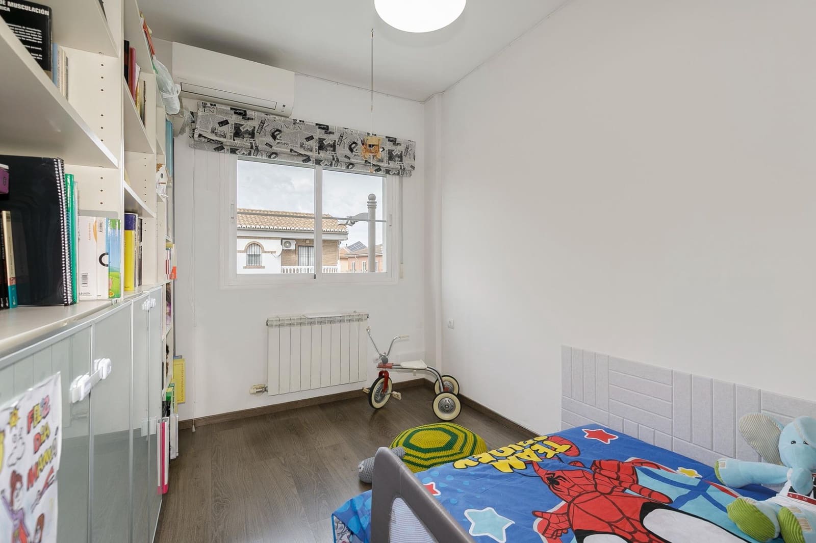 3 chambre Villa/Maison Mitoyenne à vendre à Churriana de la Vega avec garage - 315 000 € (Ref: 10184874)
