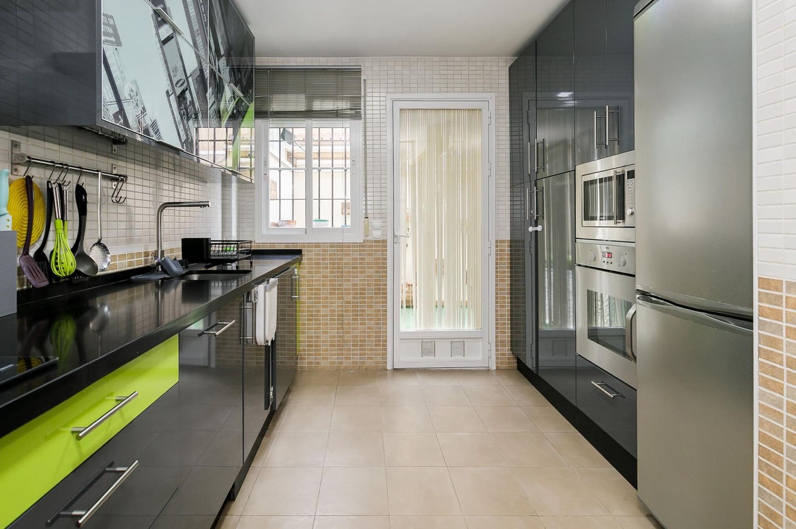 3 chambre Villa/Maison Mitoyenne à vendre à Churriana de la Vega avec garage - 315 000 € (Ref: 10184874)
