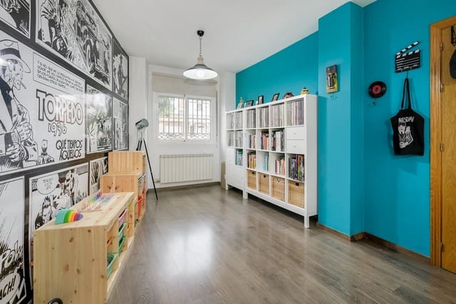 3 camera da letto Villetta a Schiera in vendita in Churriana de la Vega con garage - 315.000 € (Rif: 10184874)