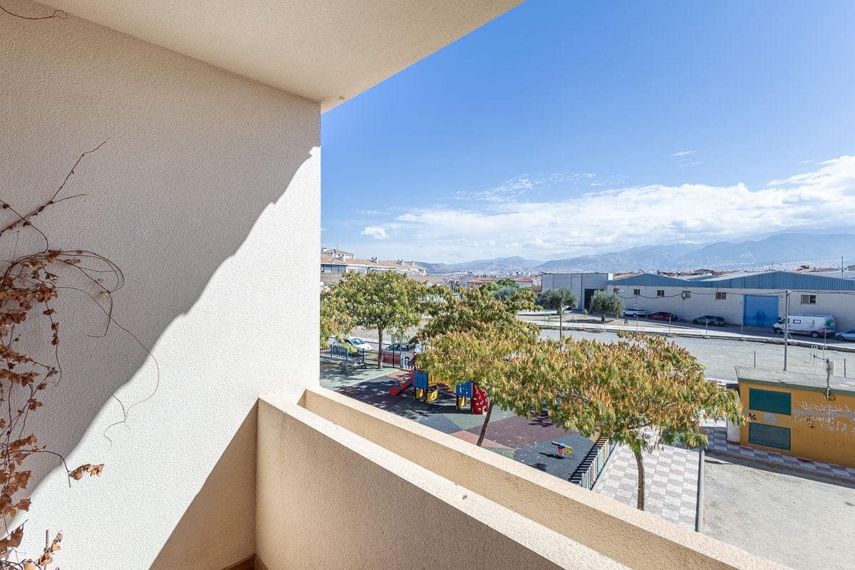 4 chambre Villa/Maison Mitoyenne à vendre à Churriana de la Vega avec garage - 289 900 € (Ref: 10184875)