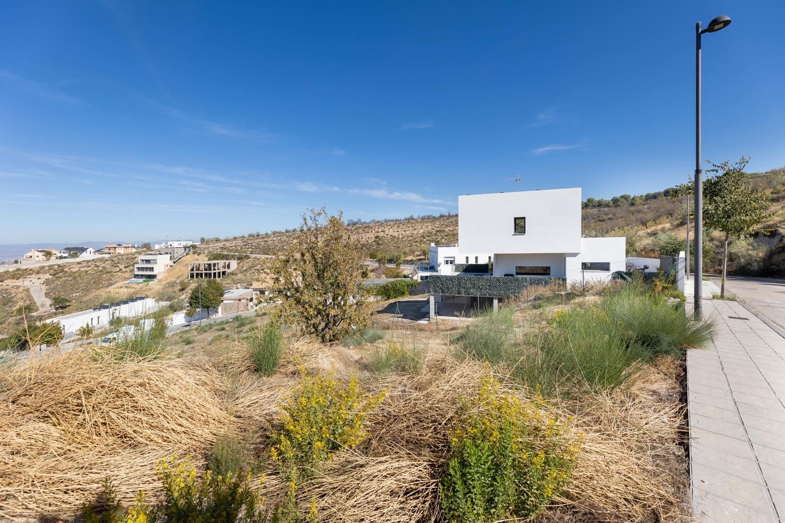 Byggetomt til salgs i La Zubia - € 87 000 (Ref: 10184876)