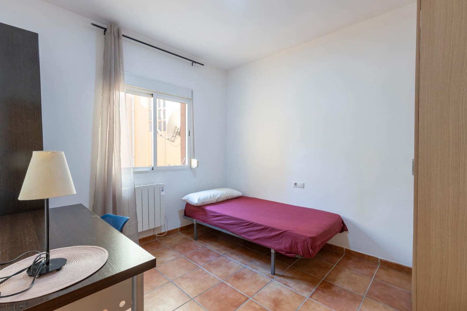 Piso de 3 habitaciones en Granada ciudad en venta - 230.000 € (Ref: 10187317)