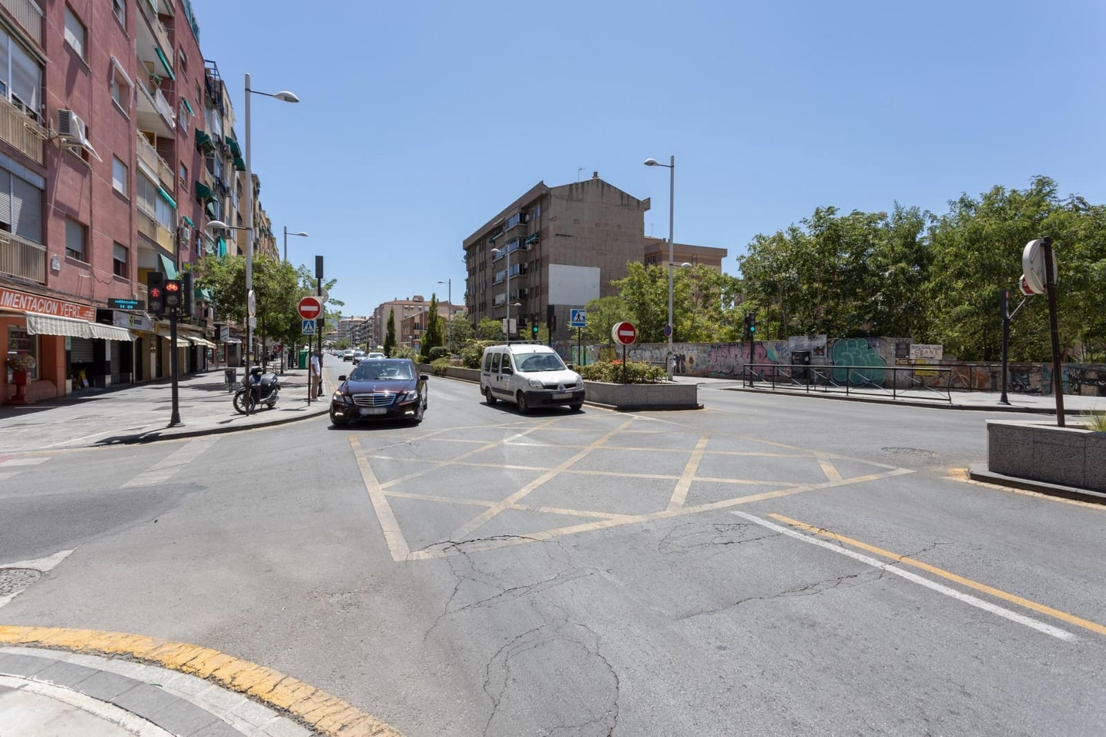 Piso de 3 habitaciones en Granada ciudad en venta - 230.000 € (Ref: 10187317)