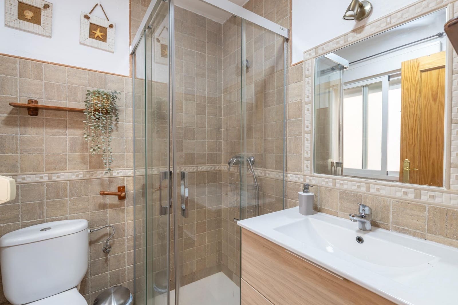 Piso de 3 habitaciones en Granada ciudad en venta - 230.000 € (Ref: 10187317)