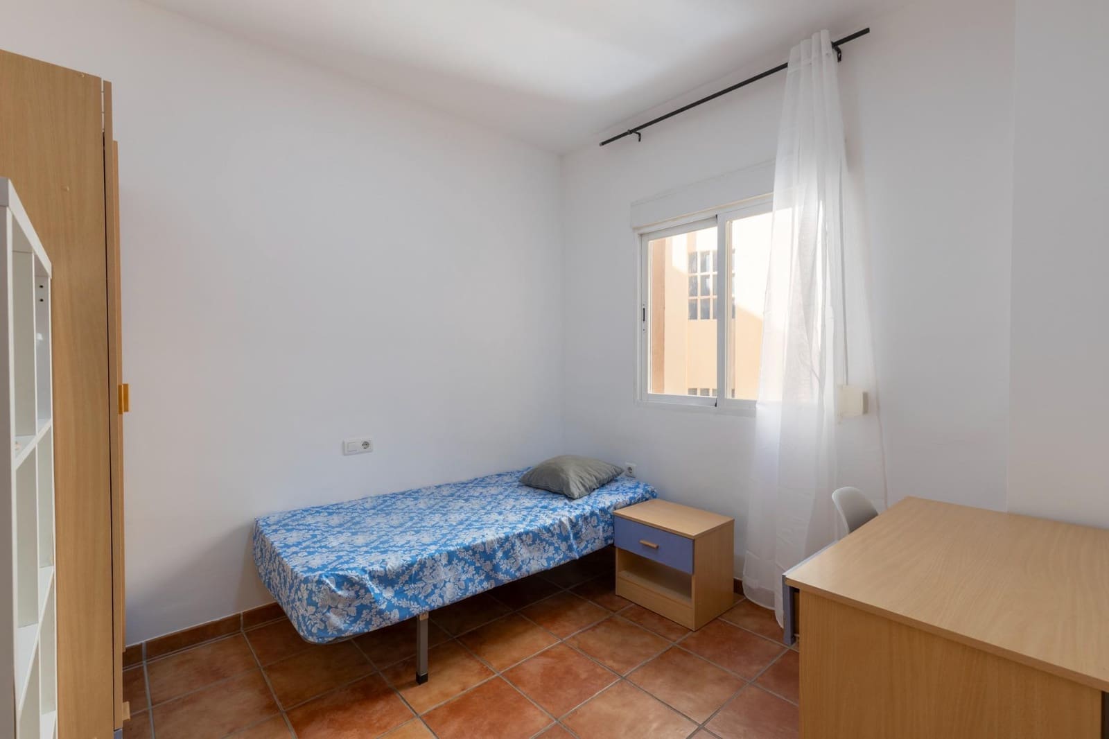 Piso de 3 habitaciones en Granada ciudad en venta - 230.000 € (Ref: 10187317)