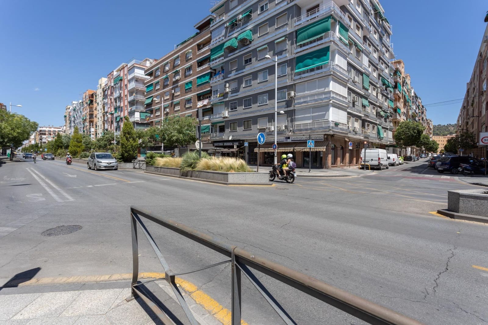 Piso de 3 habitaciones en Granada ciudad en venta - 230.000 € (Ref: 10187317)