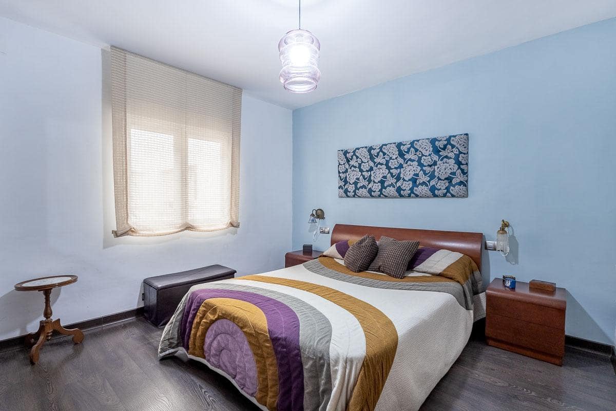 2 soverom Leilighet til salgs i Granada by - € 230 000 (Ref: 10187318)