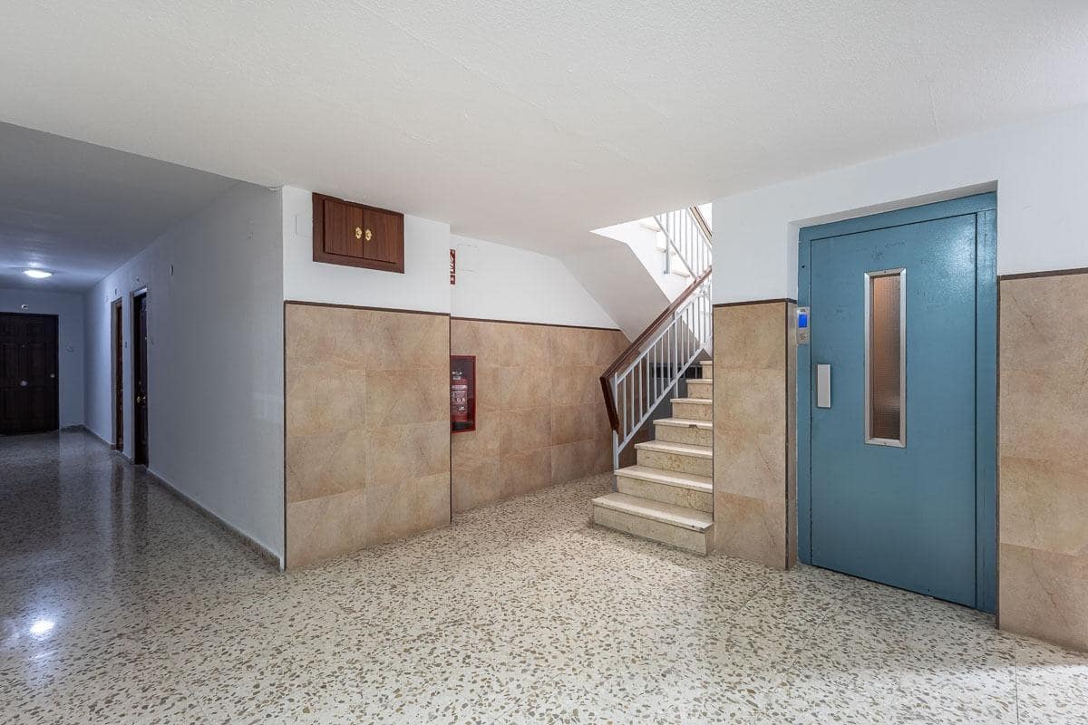2 soverom Leilighet til salgs i Granada by - € 230 000 (Ref: 10187318)