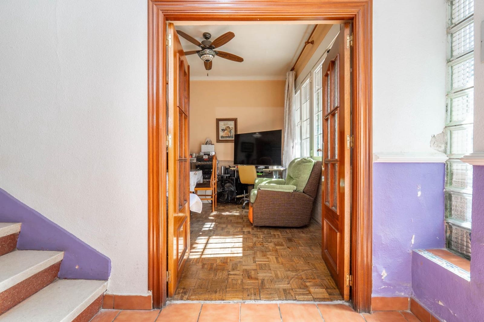 5 bedroom Villa for sale in Granada city with pool garage - € 549,000 (Ref: 10187322)