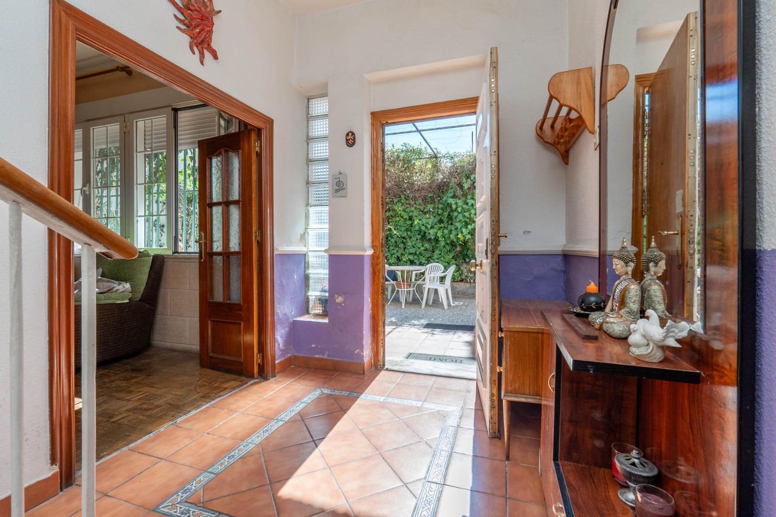 5 bedroom Villa for sale in Granada city with pool garage - € 549,000 (Ref: 10187322)