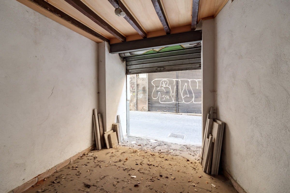 Kommersiell till salu i Granada stad - 250 000 € (Ref: 7246338)