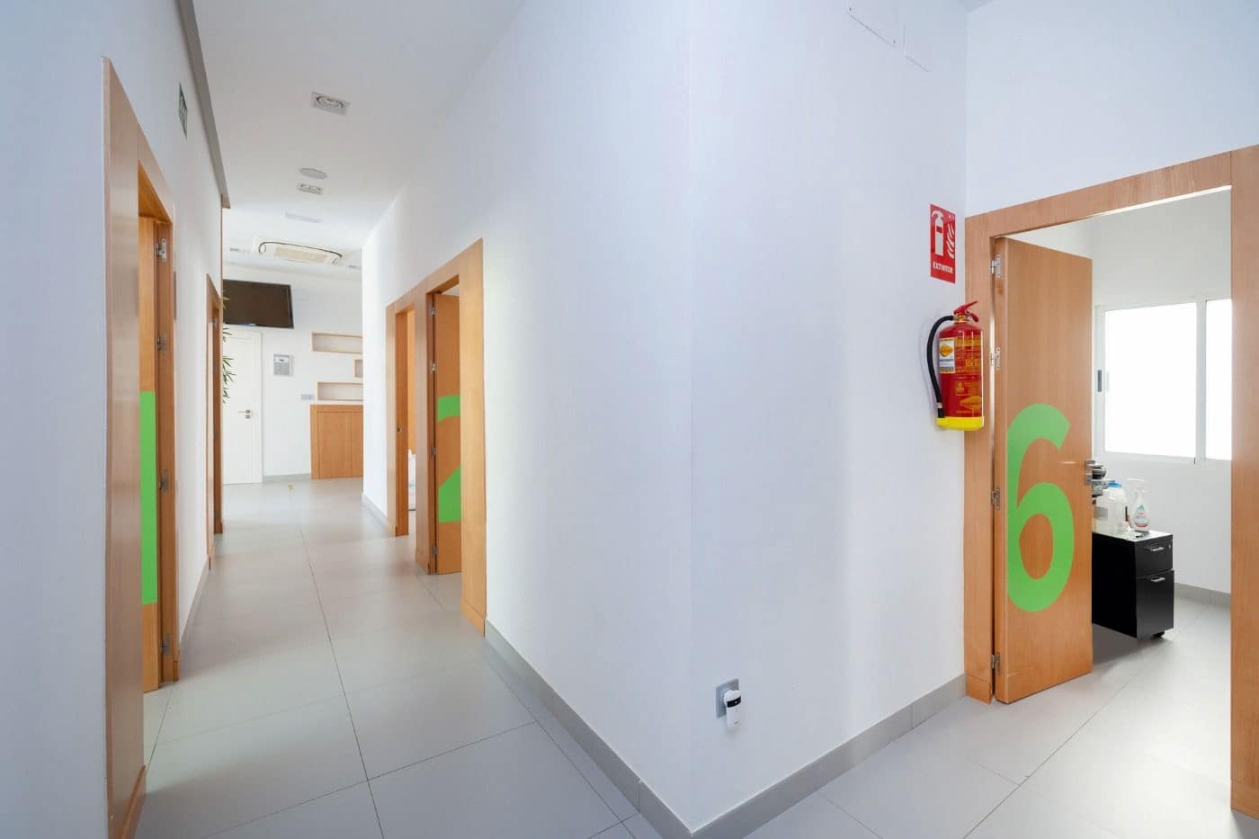 Commercial for sale in Granada city with garage - € 500,000 (Ref: 7371540)