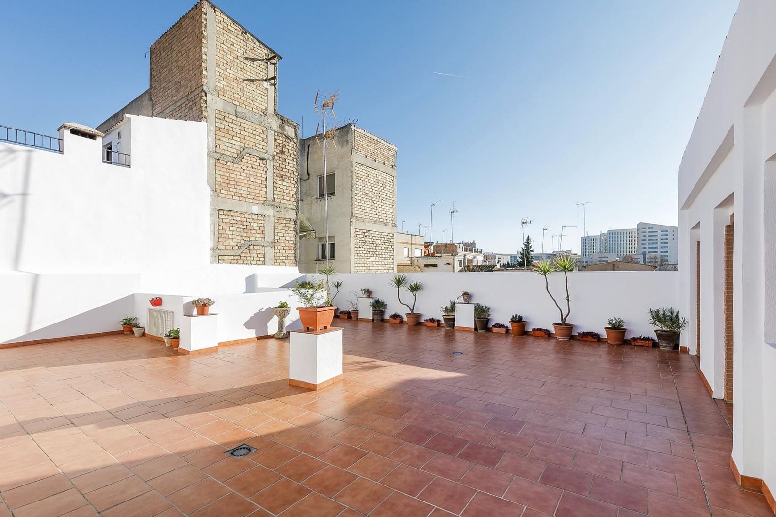 6 soverom Hus til salgs i Granada by med garasje - € 340 000 (Ref: 7393767)