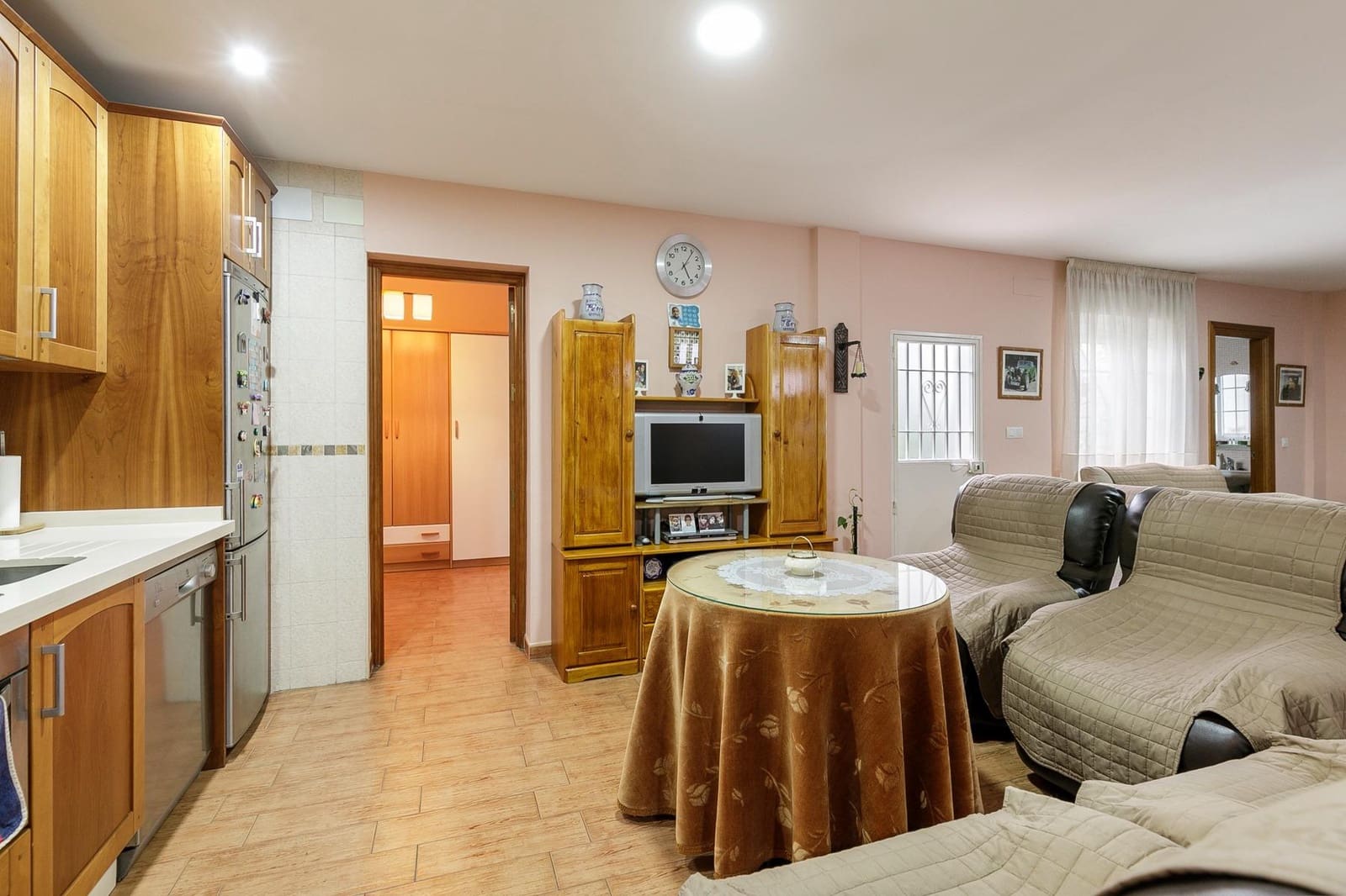 6 soverom Hus til salgs i Granada by med garasje - € 340 000 (Ref: 7393767)