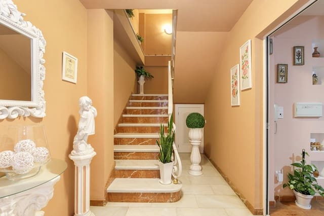 6 soverom Hus til salgs i Zaidin, Granada by med garasje - € 340 000 (Ref: 7393767)