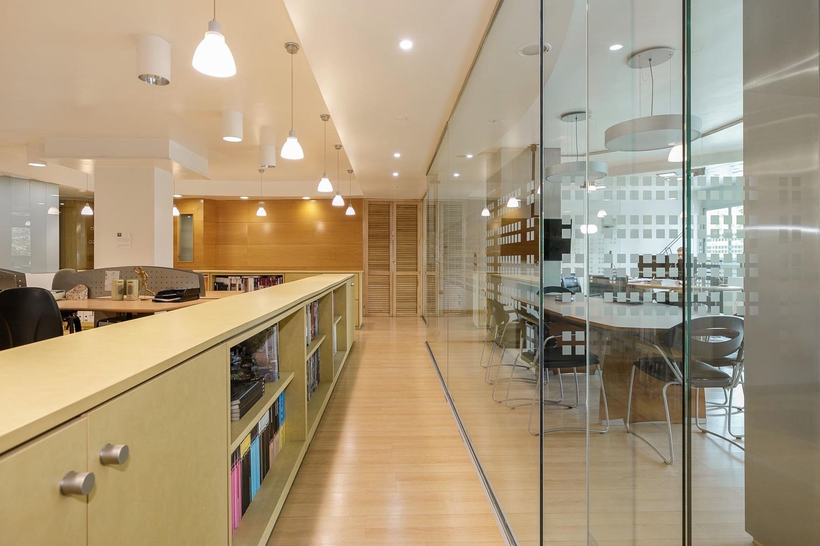 Kommersiell till salu i Granada stad - 550 000 € (Ref: 7649259)